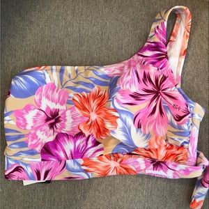 Salt & Cove Tropical Breeze Swim Top Size D/DD